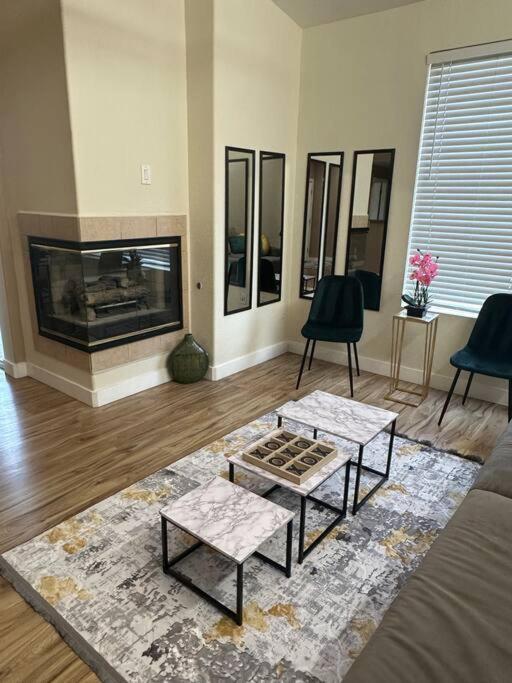 2Br Condo 15 Mins To Downtown Phoenix With Pool & Spa Exterior photo